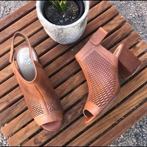 ••• L O O K I N G   F O R •••